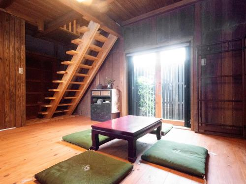 がもう家 明治時代の蔵に泊まれる一棟貸し宿 Ancient renovated house in the Japanese Countryside with a kindly hospitality (がもう家 明治時代の蔵に泊まれる一棟貸し宿 Ancient renovated house in the Japanese Countryside with a kindly hospitality) 마루가메 객실 내부 - 마루가메 료칸 사진 がもう家 明治時代の蔵に泊まれる一棟貸し宿 Ancient renovated house in the Japanese Countryside with a kindly hospitality (がもう家 明治時代の蔵に泊まれる一棟貸し宿 Ancient renovated house in the Japanese Countryside with a kindly hospitality) 마루가메 객실 내부 - 마루가메 료칸 사진