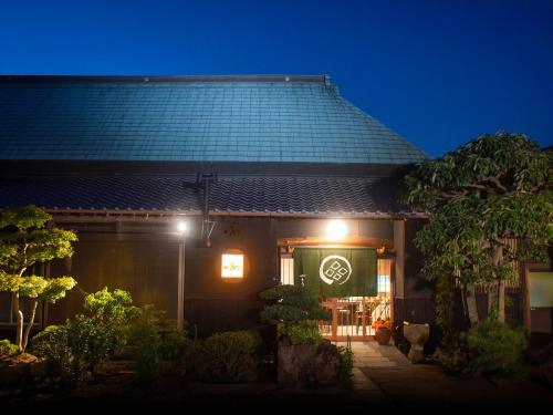 がもう家 明治時代の蔵に泊まれる一棟貸し宿 Ancient renovated house in the Japanese Countryside with a kindly hospitality (がもう家 明治時代の蔵に泊まれる一棟貸し宿 Ancient renovated house in the Japanese Countryside with a kindly hospitality) 마루가메 숙소 외관 - 온천 이미지 がもう家 明治時代の蔵に泊まれる一棟貸し宿 Ancient renovated house in the Japanese Countryside with a kindly hospitality (がもう家 明治時代の蔵に泊まれる一棟貸し宿 Ancient renovated house in the Japanese Countryside with a kindly hospitality) 마루가메 숙소 외관 - 온천 이미지