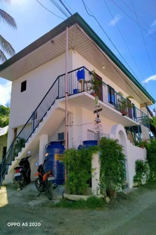 지말랄루드 가자 - 고 다이브 앤 인Dive & Inn) 후기