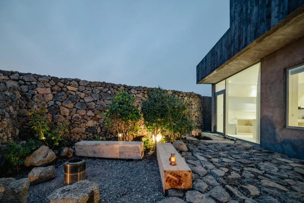 까사호제, 산방산과 마라도 뷰&곶자왈 돌창고 정원, 야외 자쿠지 (까사호제, 산방산과 마라도 뷰&곶자왈 돌창고 정원, 야외 자쿠지) - 제주 까사호제, 산방산과 마라도 뷰&곶자왈 돌창고 정원, 야외 자쿠지 후기 및 특별한 시설