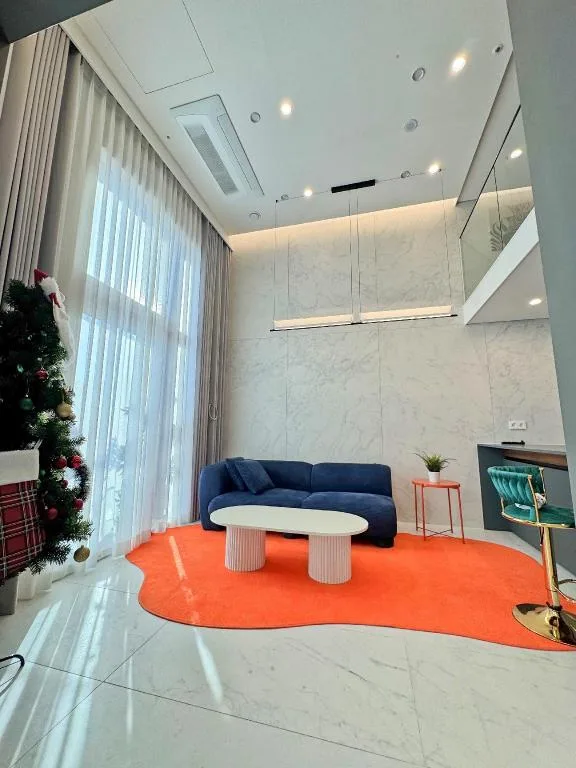 마포 뉴매드 럭셔리 마블 로프트 스위트 ( Luxury Marble Loft Suite at MAPO NEWMAD) 거실