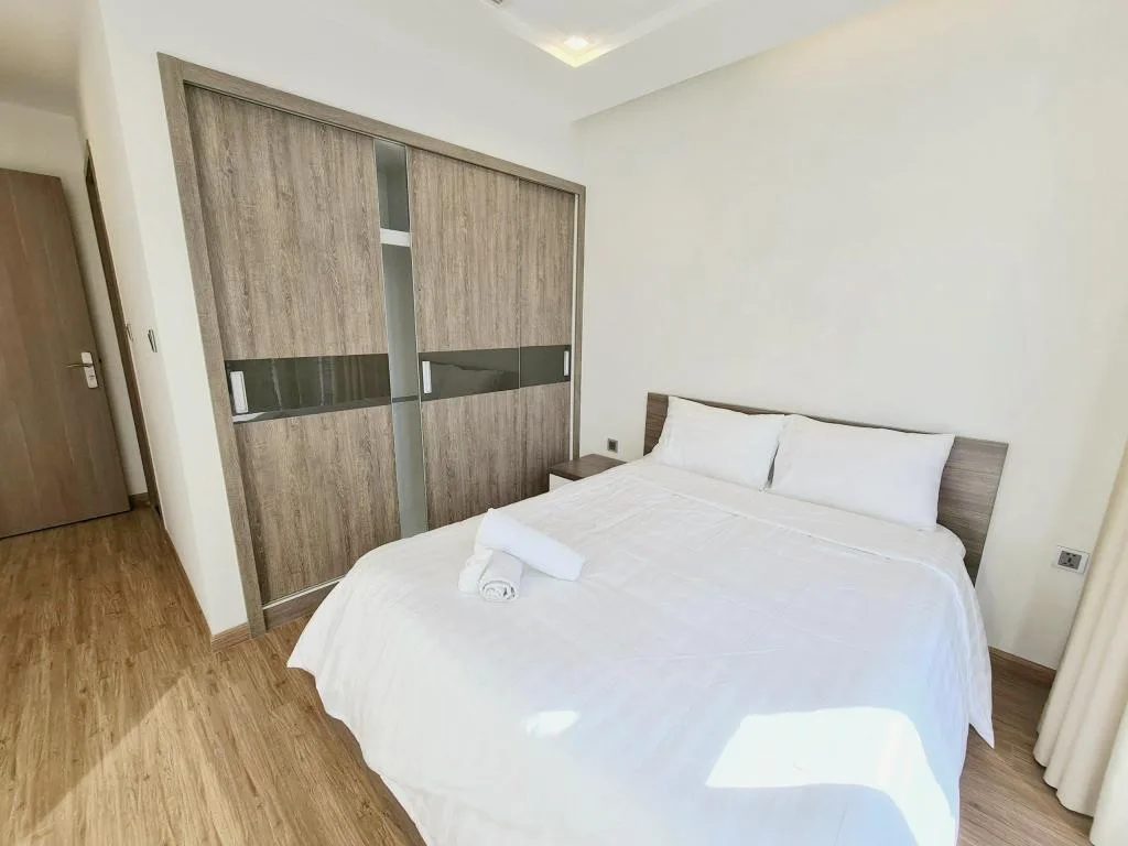 바딘의 아파트먼트 (80m², 침실 2개, 프라이빗 욕실 1개) (TwoBedroom Vinhomes Metropolis Balcony) - 베트남 하노이 바딘 바딘의 아파트먼트 80㎡ 광활한 객실과 완벽한 시설 정리