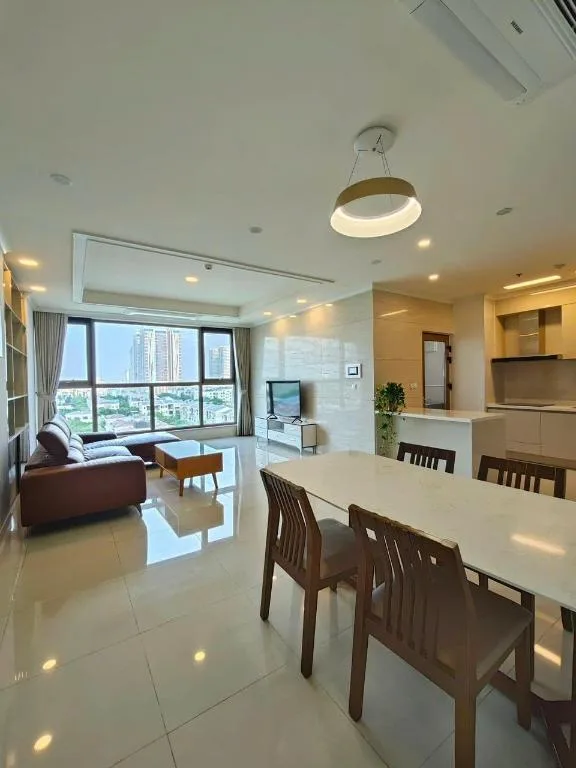 호아이 둑 푸의 아파트먼트 (104m², 침실 2개, 프라이빗 욕실 2개) (Starlake Daewoo Tay Ho - 2 Brs By AnstayResidence) 이미지 1