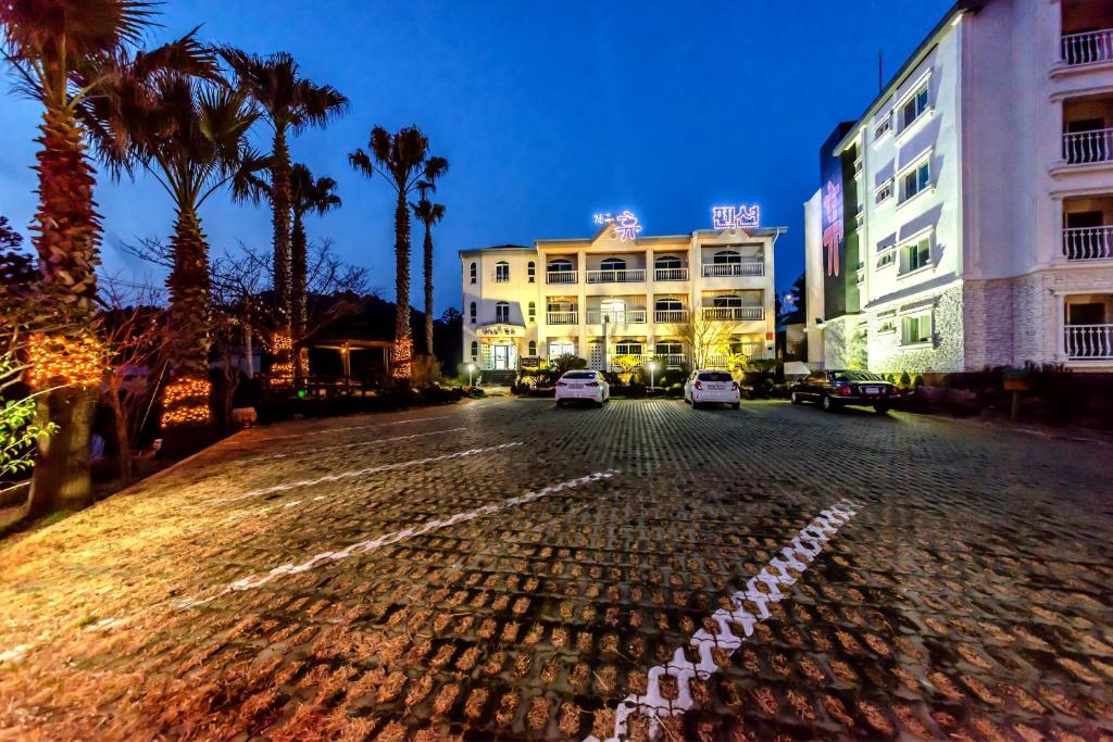 제주 휴펜션  (Jeju Hue Pension) 객실 및 시설