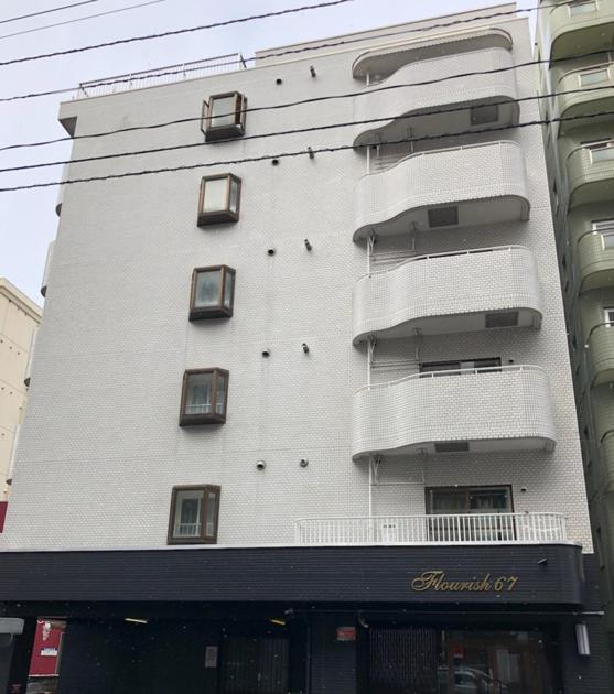 호텔 플러리쉬 67 (Hotel Flourish 67) 객실 및 시설