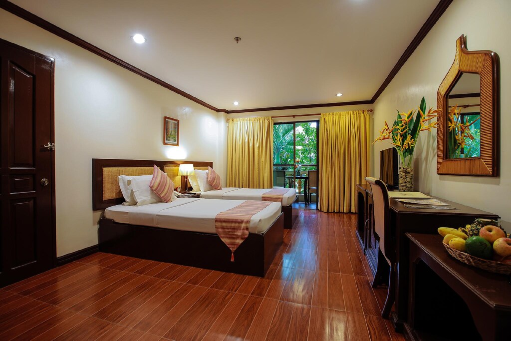 파라다이스 가든 리조트 호텔 앤 컨벤션 센터 보라카이 (Paradise Garden Resort Hotel and Convention Center Boracay) 위치 및 접근성