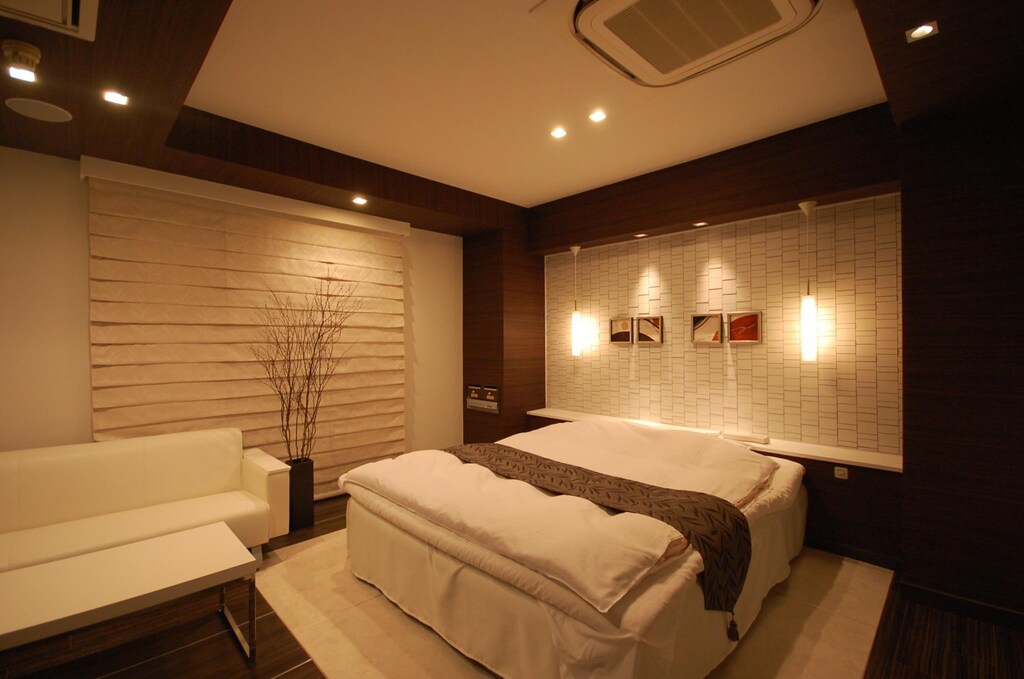 호텔 오사카 팔레 드 플뢰르 (성인 전용) (Hotel Osaka Palais de Fleurs- Adult Only) 위치 및 접근성