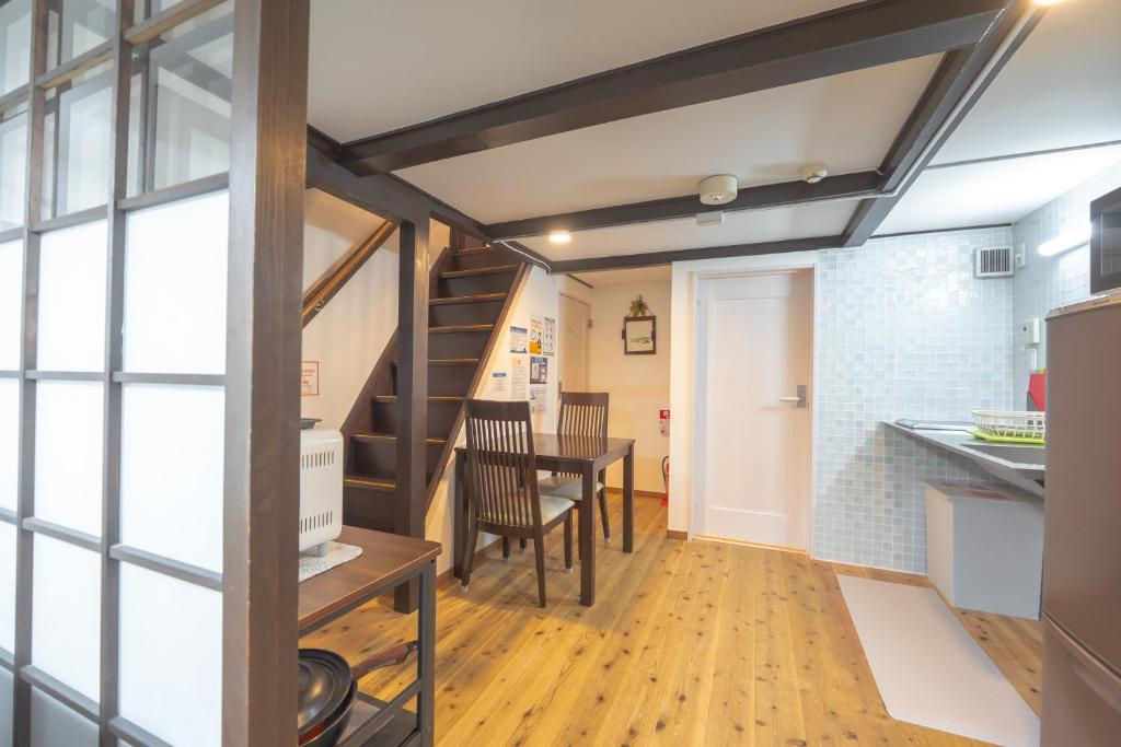 게스트하우스 커넥션 가라스마 고조 (Guesthouse Connection Karasuma Gojo) 객실 및 시설