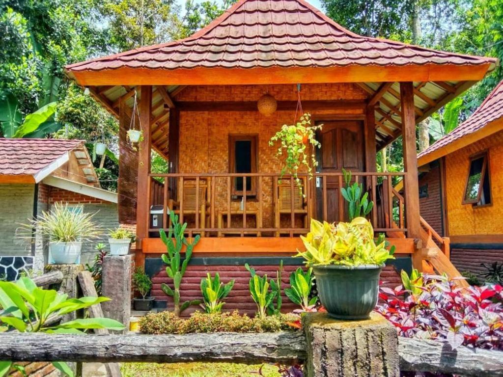 Pondok rinjani bungalow tetebatu 호텔 전경