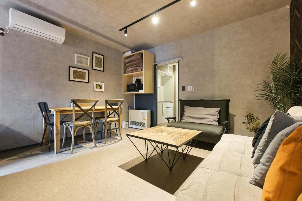 UCHI SUSUKINO WEST by Hotel Wheat 위치 및 접근성