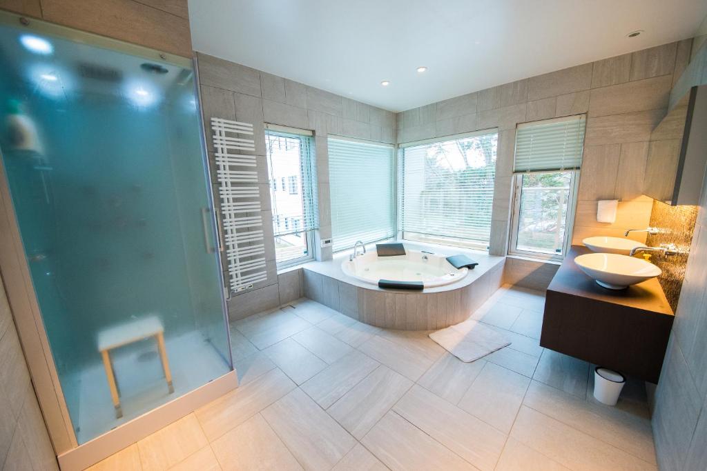 라 카셰트 (La Cachette) 위치 및 접근성