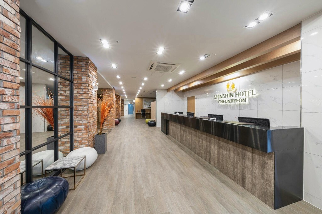 신신호텔 천지연 (Shinshin Hotel Cheonjiyeon) 객실 및 시설