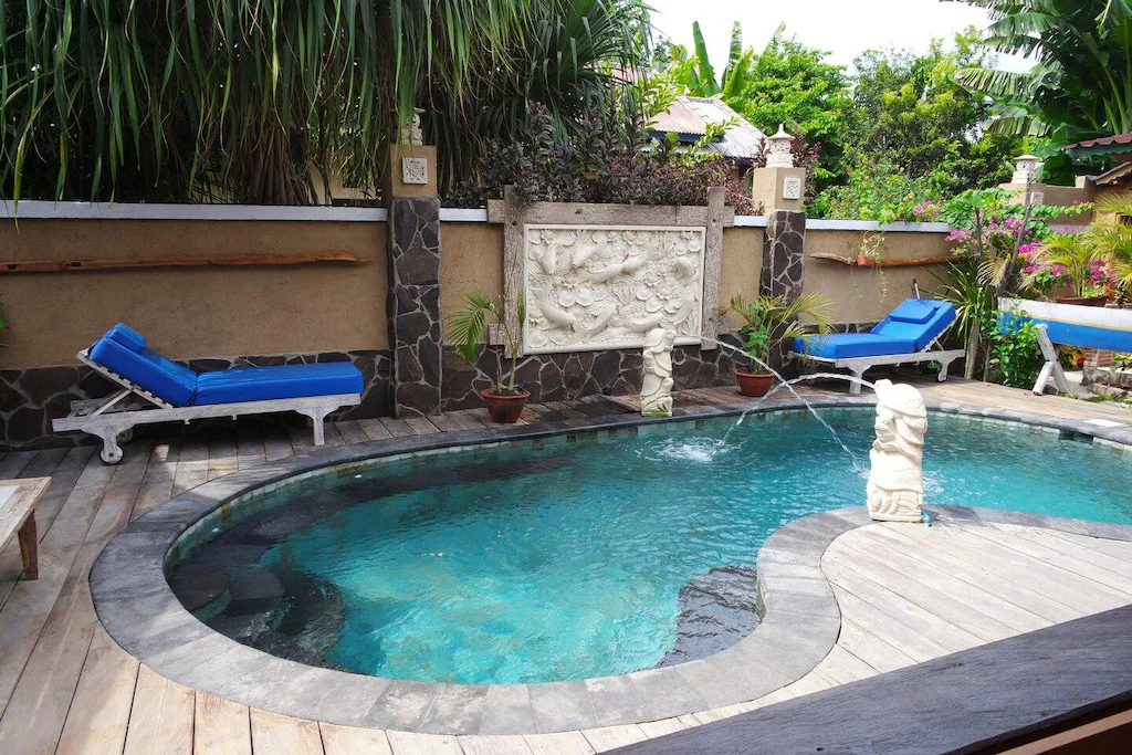 Rumah Desa 4 Room Villa with AC/hot water & pool 호텔 전경