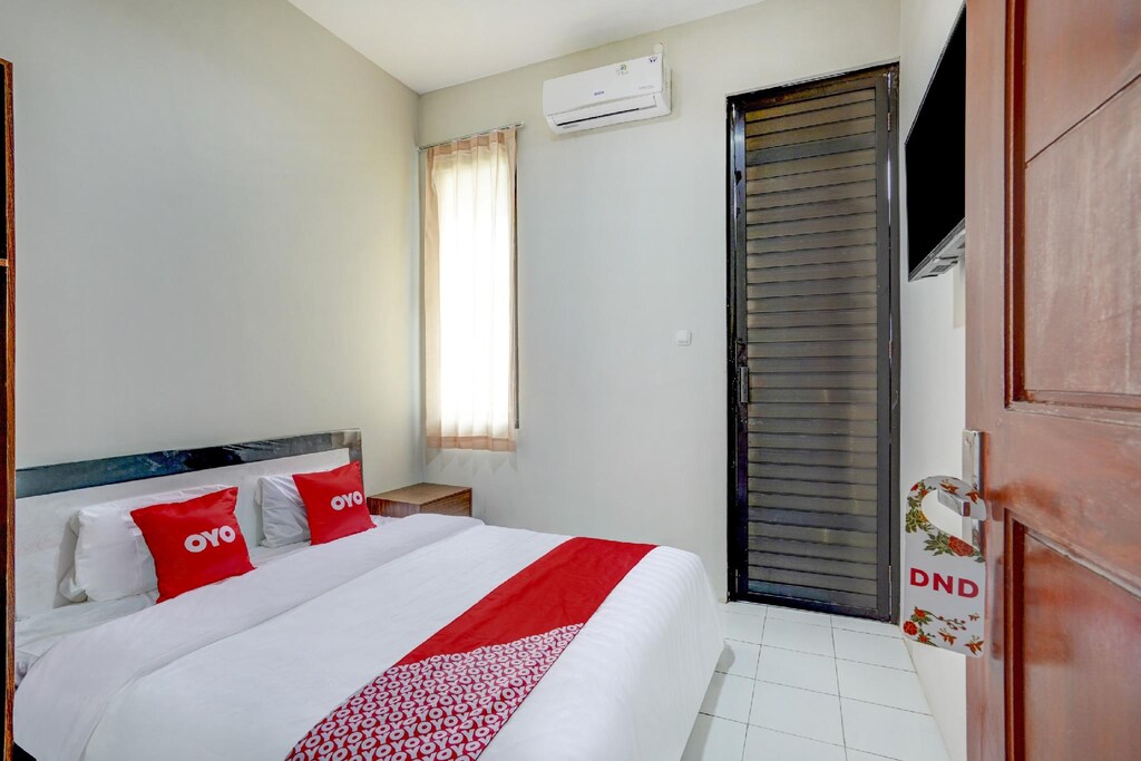 오요 90154 아누그라 Rr 샤리아 (OYO 90154 Anugrah Rr Syariah) 위치 및 접근성