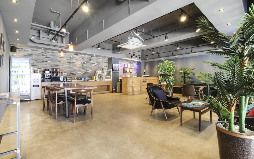 아크 블루 호텔 (Ark Blue Hotel) 호텔 전경