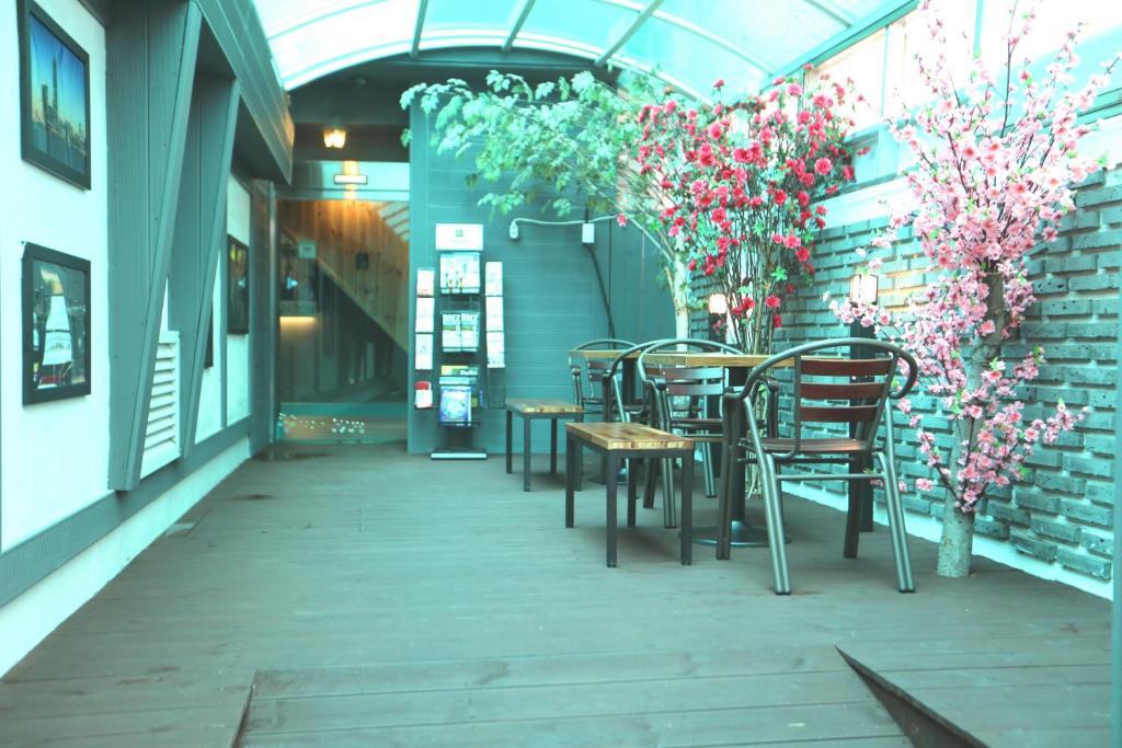 머스트스테이호텔 명동 (MUST STAY HOTEL Myeongdong) 객실 및 시설