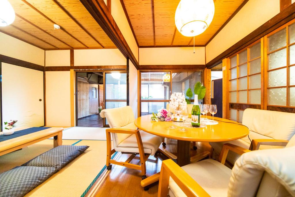 Awaji Seaside Hotel in Ikuho 위치 및 접근성