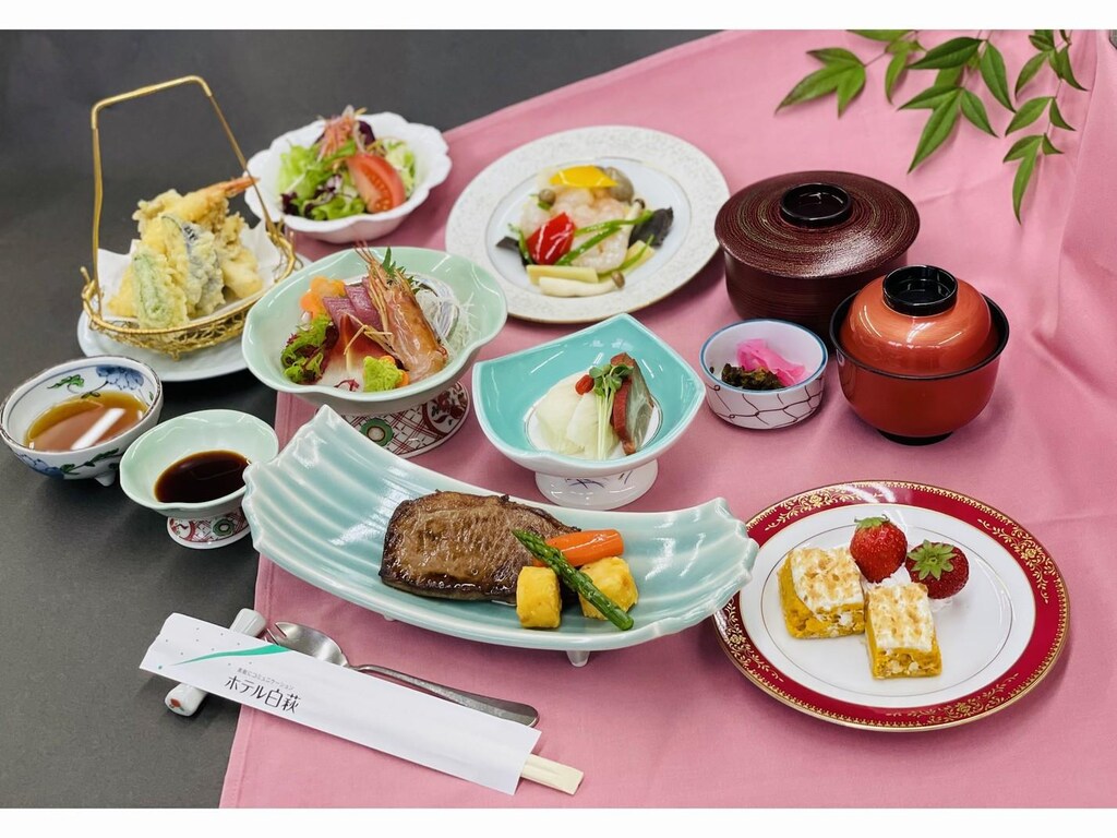 Hotel Shirahagi 객실 및 시설