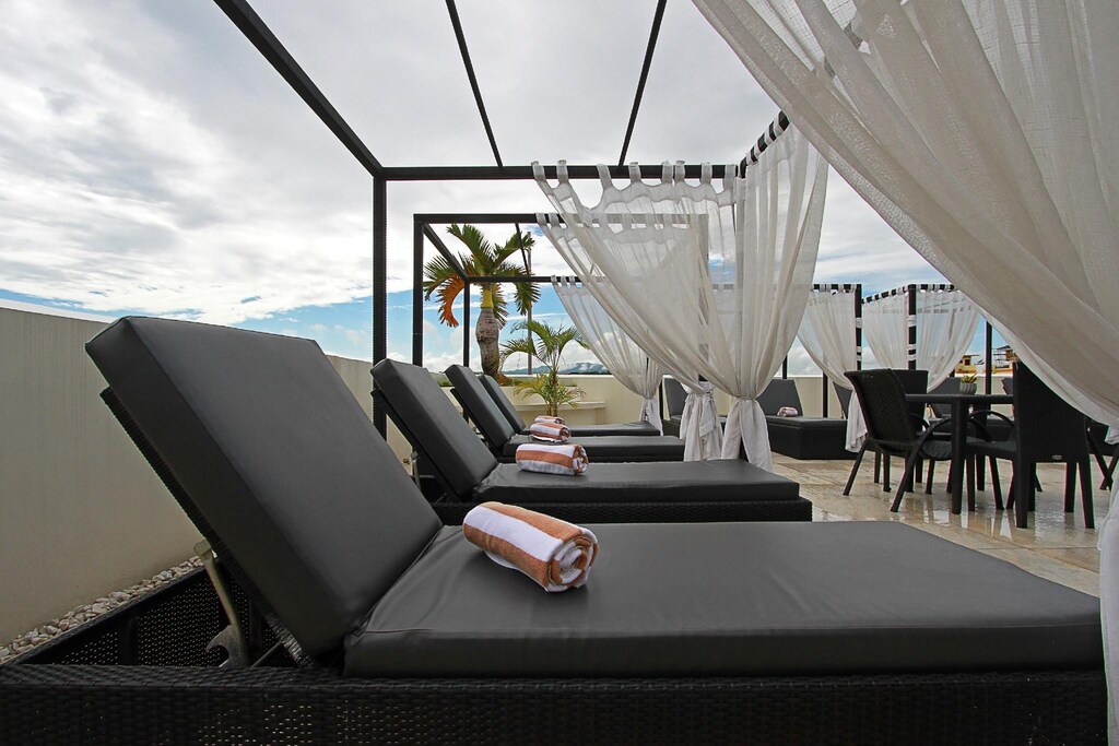 알로하 보라카이 호텔 (Aloha Boracay Hotel) 객실 및 시설