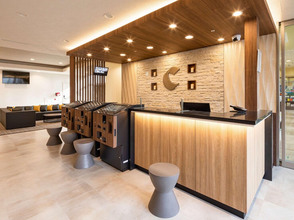 컴포트 호텔 나고야 메이키미나미 (Comfort Hotel Nagoya Meiekiminami) 객실 및 시설