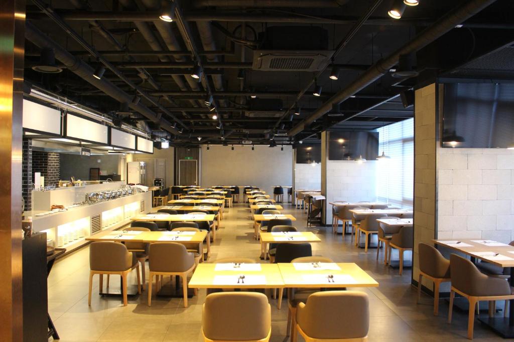 라마다 앙코르 바이 윈덤 부산 해운대 (Ramada Encore by Wyndham Busan Haeundae) 객실 및 시설