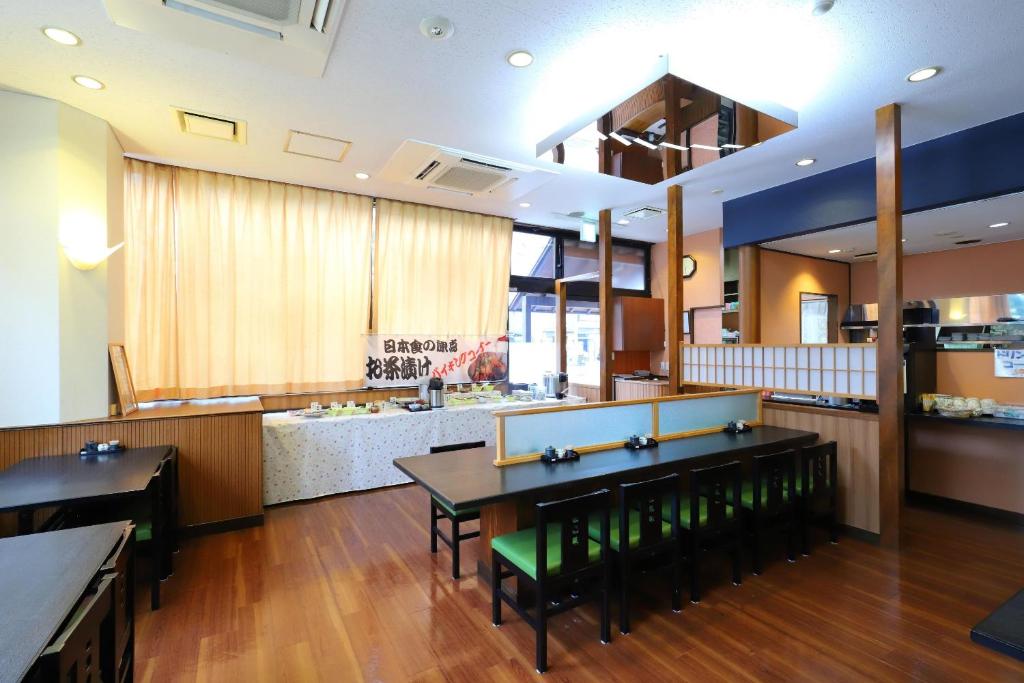 스마일 호텔 나고야신칸센구치 (Smile Hotel Nagoyashinkansenguchi) 객실 및 시설
