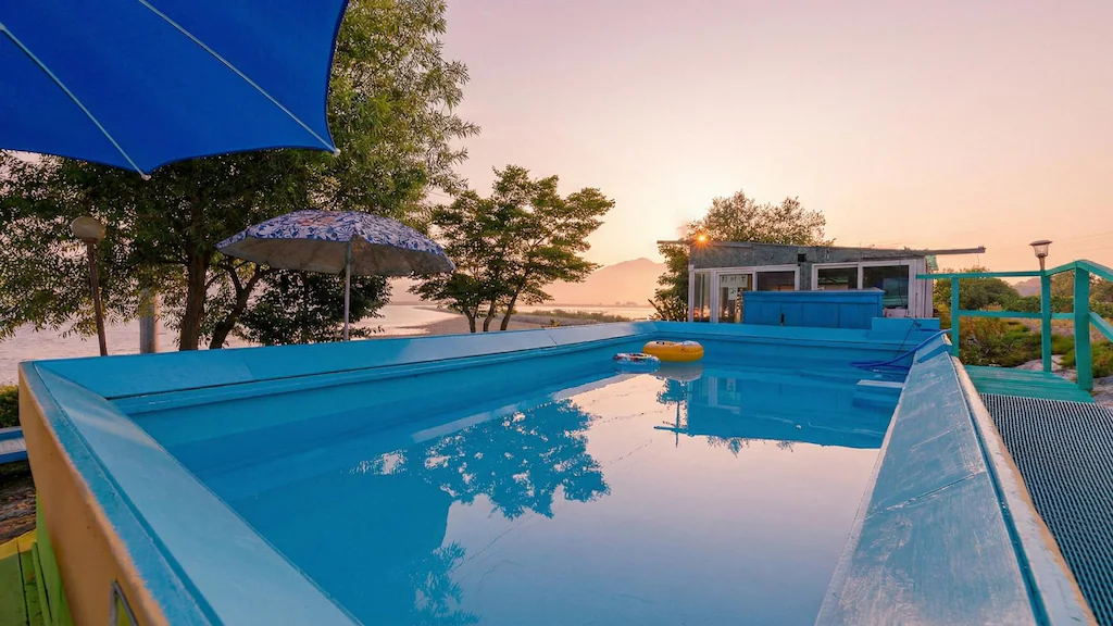 강화 바닷가쉼터 가족 오션뷰 펜션 (Ganghwa Badatgashimteo Pension) 위치 및 접근성