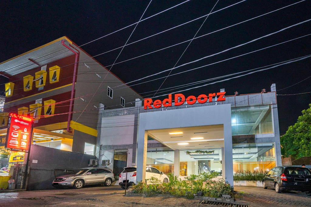 레드도어즈 니어 바후 몰 마나도 (RedDoorz near Bahu Mall Manado) 호텔 전경
