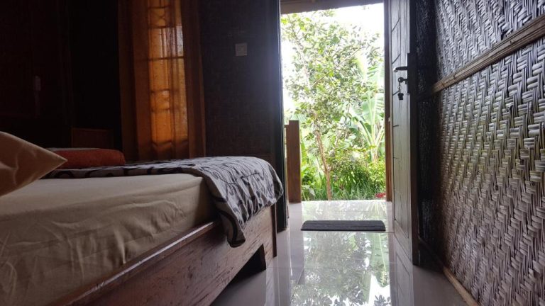 롬복 Tetebatu Indah Homestay 2026 리뷰 - 편안한 숙소
