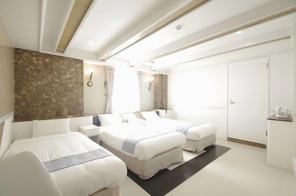 호텔 아이말레 요코하마 이세자키초 (Hotel Imalle Yokohama Isezakicho) 위치 및 접근성