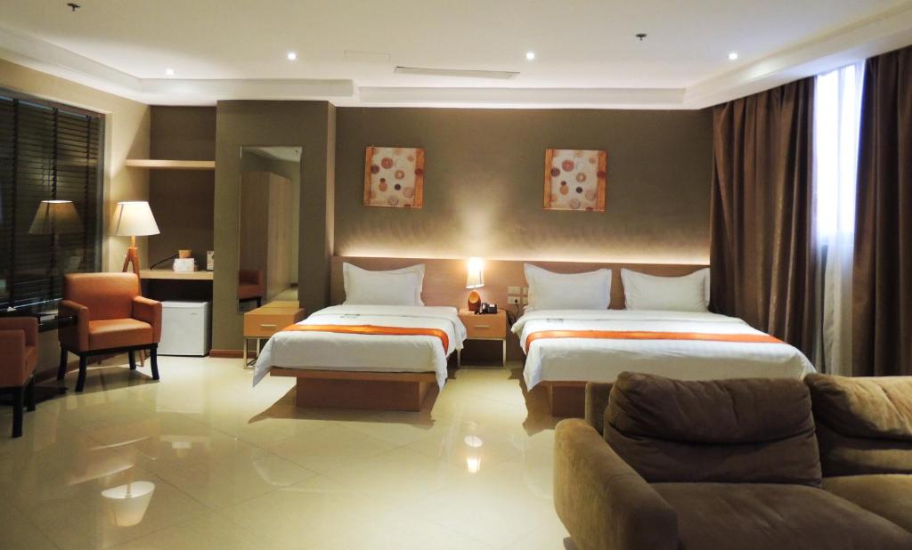 젠 프리미엄 델라 샹브르 호텔 (ZEN Premium Dela Chambre Hotel Manila) 위치 및 접근성
