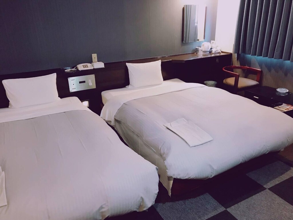 Business Hotel Oriental Izuro 위치 및 접근성