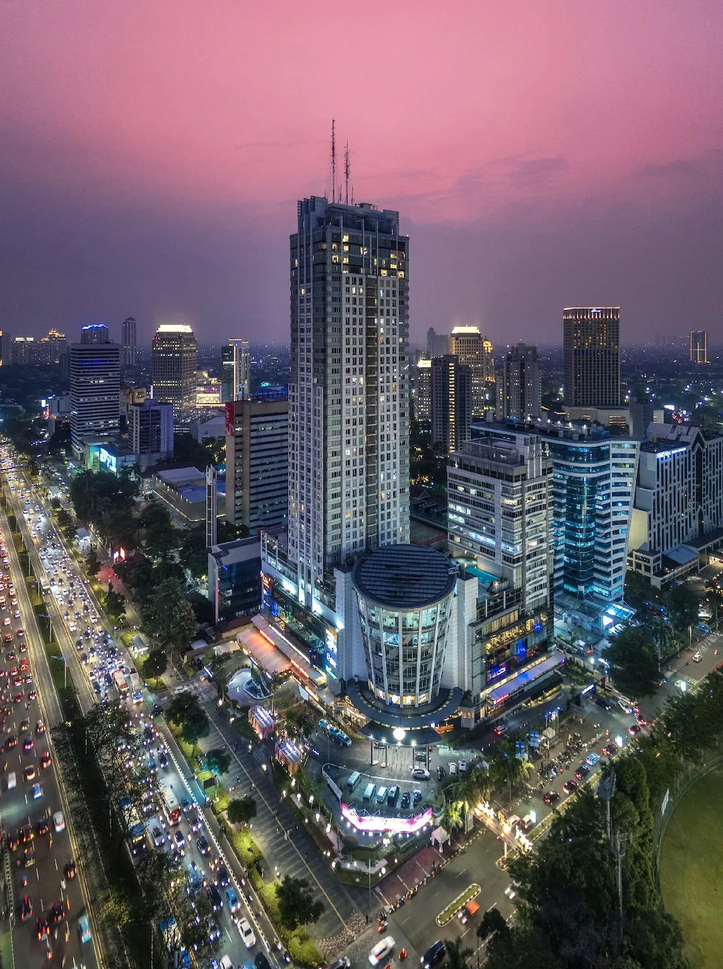 해리스 스위트 fX 수디르만 (HARRIS Suites fX Sudirman) 호텔 이미지 1