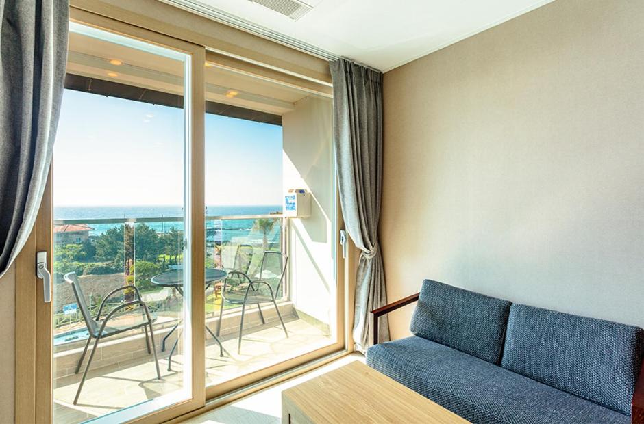 제주 리치 호텔 (Jeju Rich Hotel) 객실 및 시설
