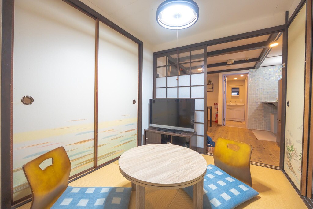 게스트하우스 커넥션 가라스마 고조 (Guesthouse Connection Karasuma Gojo) 호텔 전경