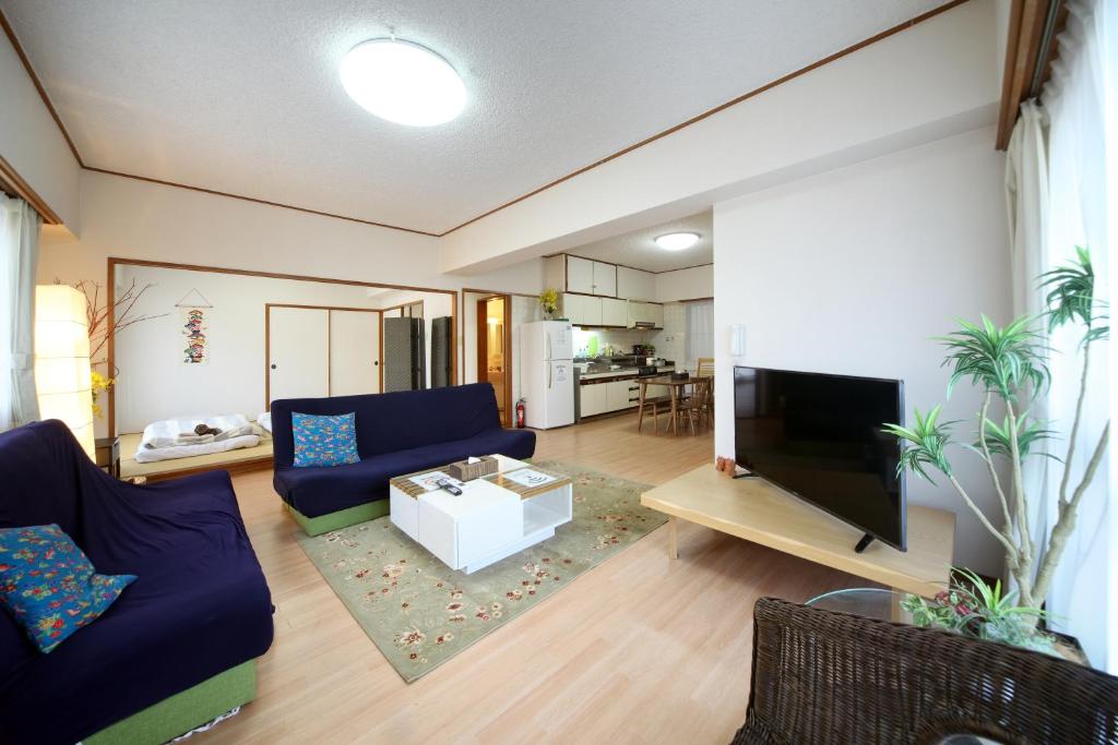 나하의 아파트먼트 (84m², 침실 3개, 프라이빗 욕실 1개) (Exsaison house Kumoji) 위치 및 접근성