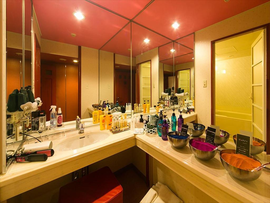 호텔 스테이모어 - 성인 전용 (Hotel Staymore - Adult Only) 객실 및 시설