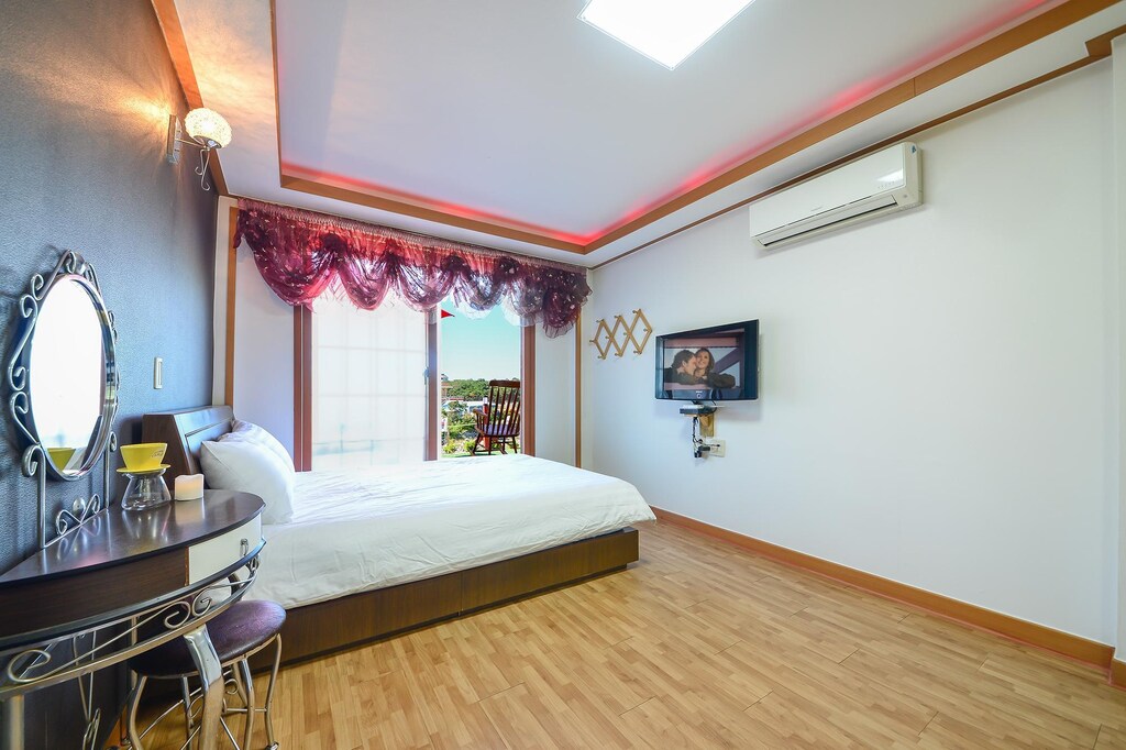 강화 풍경이 그려지는 집 펜션 (Ganghwa Punggyung gryujineon zip Pension) 위치 및 접근성