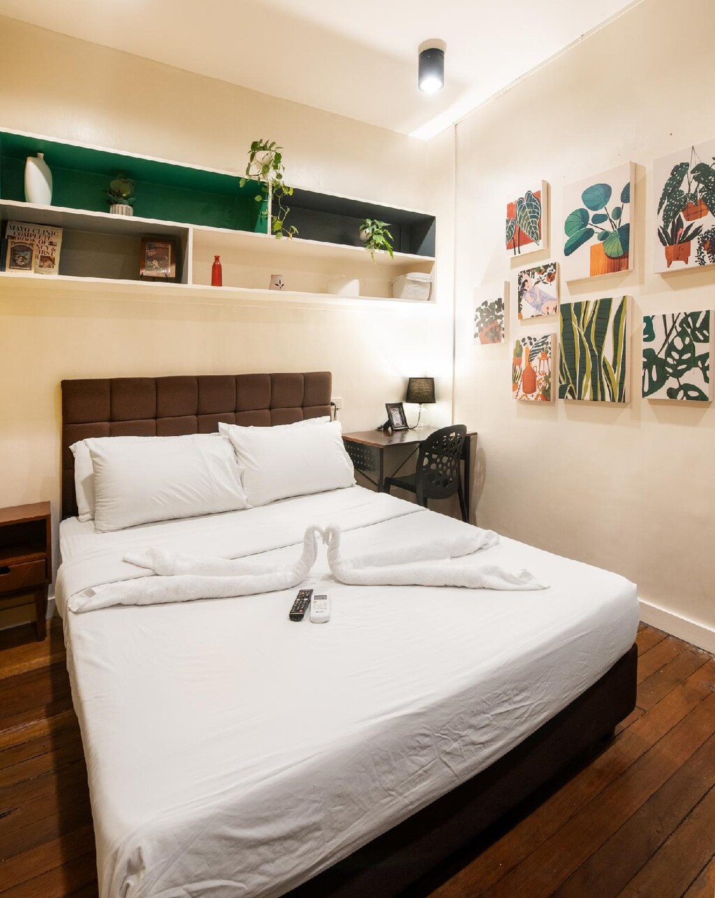 Private Room 12 - Poblacion Makati House 위치 및 접근성